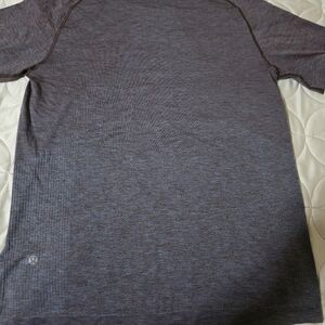 lululemon athletica Gray Short Sleeve Tee